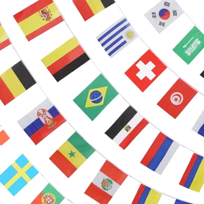 32ヶ国は絹の印刷を印刷する世界デジタルの旗をひもでつなぐ